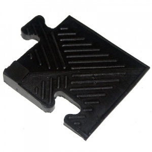 Заказать Уголок для резинового бордюра,черный,толщина 20 мм., MB Barbell, MB-MatB-Cor20 в Спорткомплекте с доставкой и недорого!