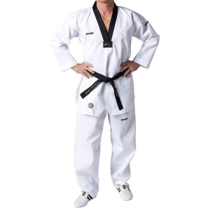 Заказать Кимоно для таэквондо Kwon Competition WTF в Спорткомплекте с доставкой и недорого!