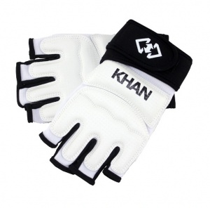Заказать Перчатки для таэквондо Khan WTF Club E12027 в Спорткомплекте с доставкой и недорого! Заказать Перчатки для таэквондо Khan WTF Club E12027 в Спорткомплекте с доставкой и недорого!